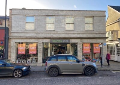 Large retail Unit in Sudbury